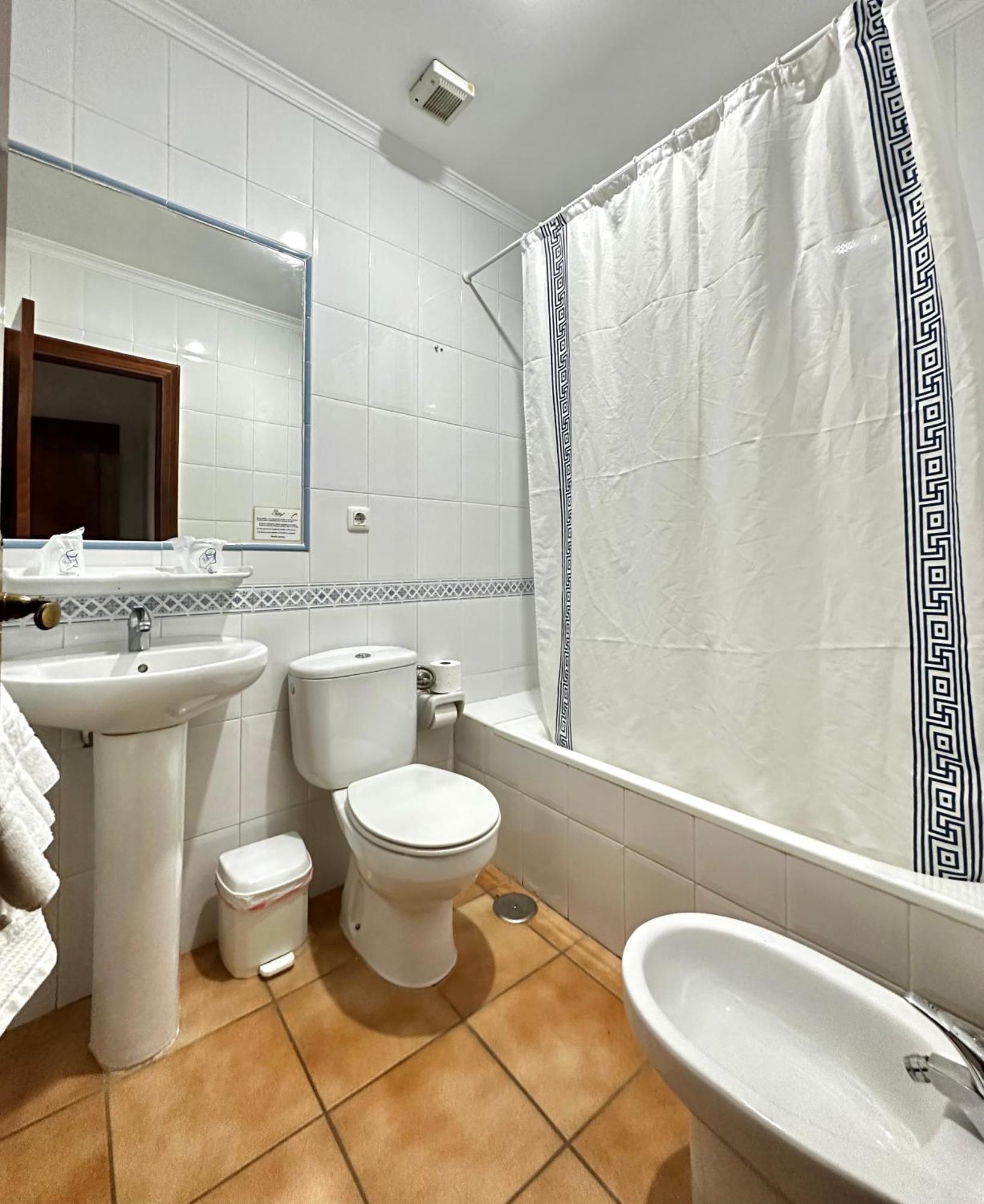 Hostal Mellizo Лебриха Экстерьер фото